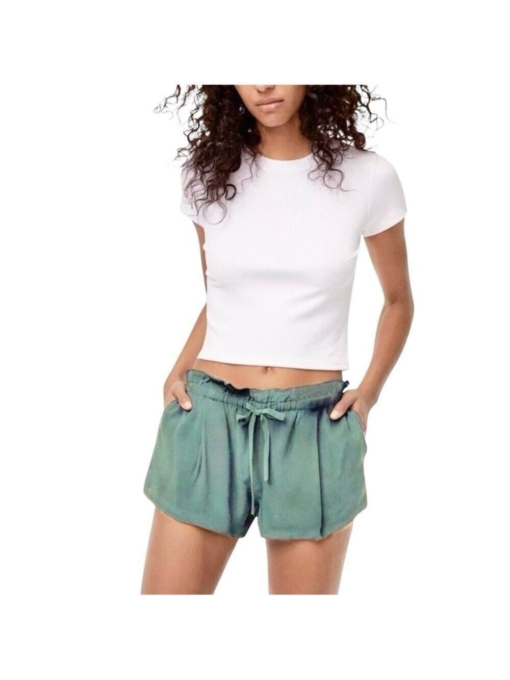 Aritzia Wilfred Montrouge Silk-like Baby Blue Crepe Paper bag Short Shorts, M